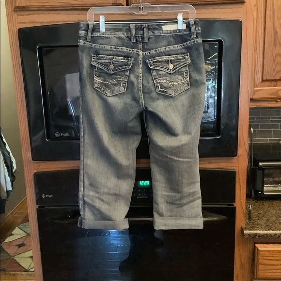 Jean Capris - Picture 2 of 2